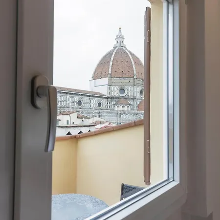 Duomo View * פירנצה